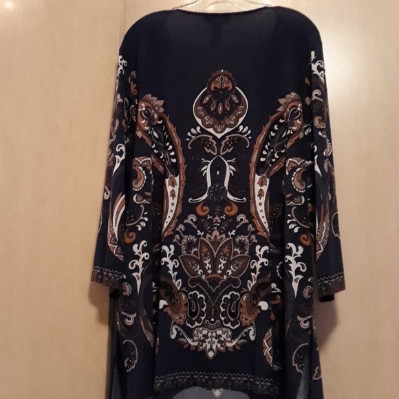 Blue top - Picture 2 of 2